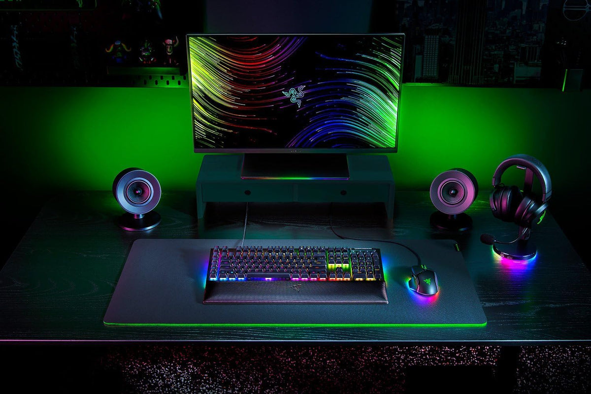Razer Blackwidow V4 - Mechanische Gaming-Tastatur Chroma RGB (Mechanische Yellow Switches, 6 Eigene Makro-Tasten, Doubleshot-Abs-Tastenkappen) QWERTZ De-Layout | Schwarz